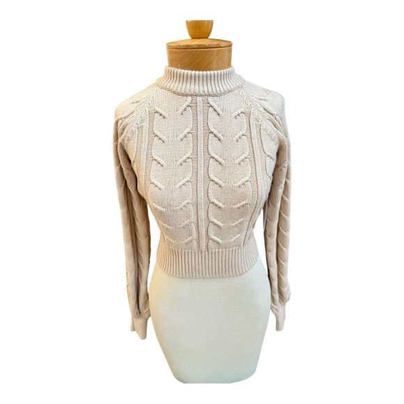 ASTR The Label gorgeous cream backless sweater. XS
NWT - Picture 2 of 10